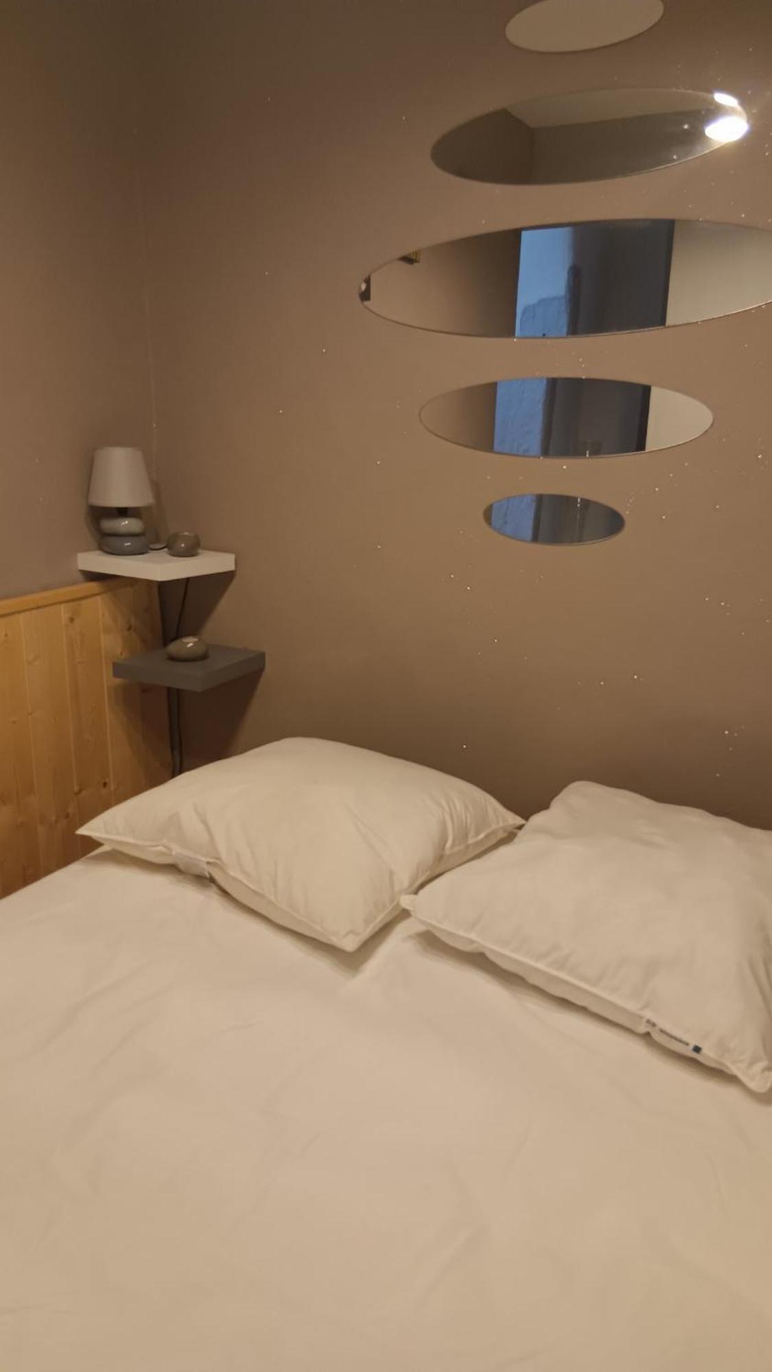 Appartement Pour 4 Personnes Dans Une Rue Tres Calme Saint-Laurent-le-Minier Екстериор снимка